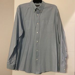 Men’s Eddie Bauer Relaxed Fit Button Down Shirt—Large